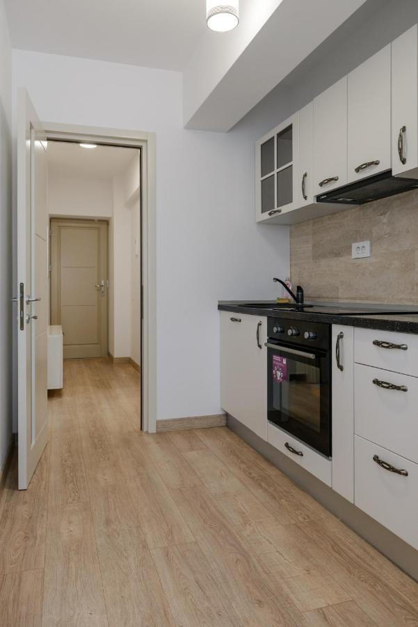 Luxury Apartments Newton By Glam Iasi Eksteriør billede